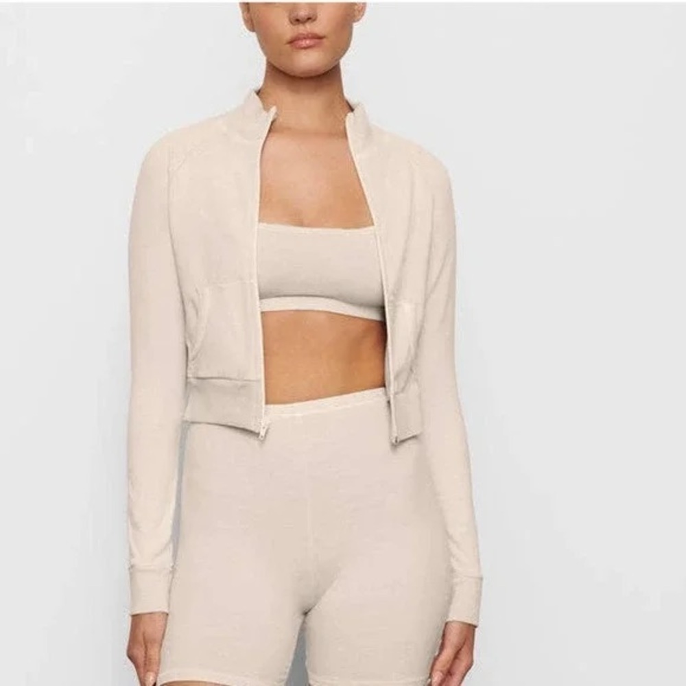 SKIMS Cream Cropped Zip Jacket